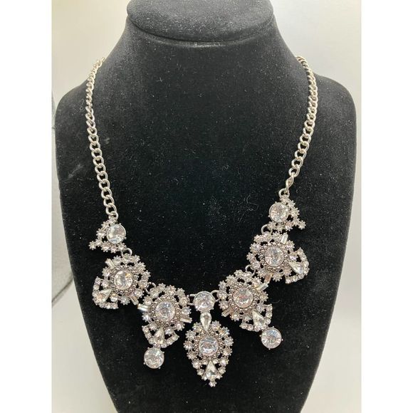 Formal Rhinestone Necklace! - Picture 9 of 9